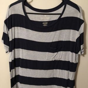 American eagle shirt.